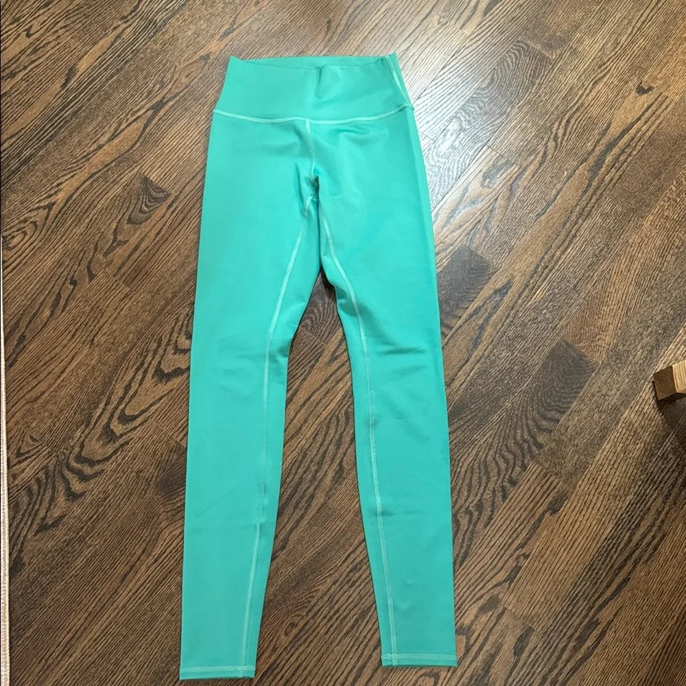 ALO HIGH RISE LEGGINGS - Picture 2 of 3